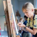 schilderen kind kinderfotograaf lelystad vangogh museum activiteiten verjaardagsfeestje portret zelfportret