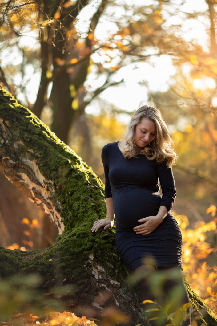 zwanger zwangerschapsf otoshoot fotograaf Lelystad Veluwe Dronten