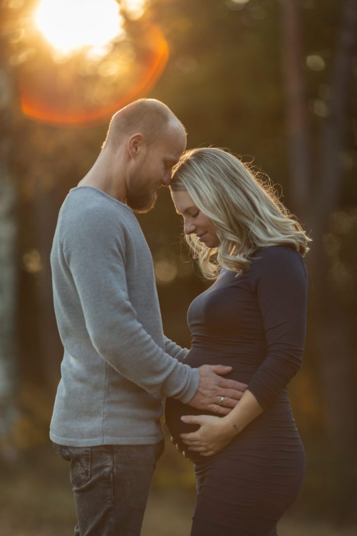 zwanger zwangerschaps fotoshoot fotograaf Lelystad Veluwe Doornspijk